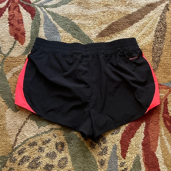 Nike shorts - Picture 3 of 3